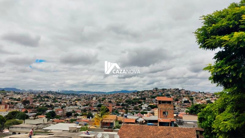 Casa duplex nova três quartos no Glória