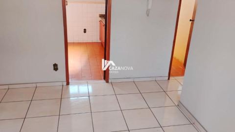 Apartamento de 02 quartos e 01 vaga no Caiçara