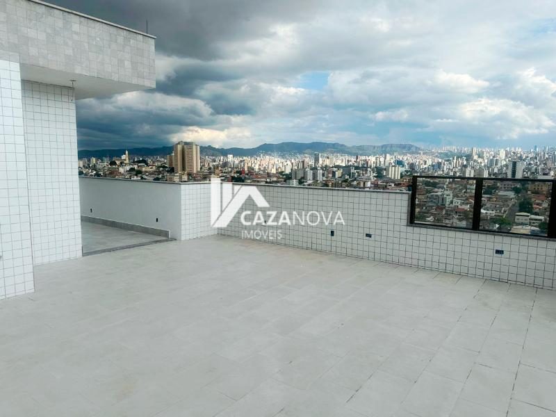 Cobertura de 03 quartos com 02 vagas no Caiçara