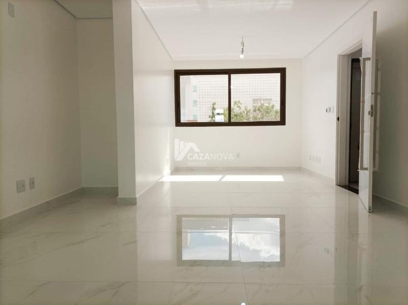 Cazanova Imóveis Vende. Lindo apartamento três quartos com armários B. Padre Eustáquio