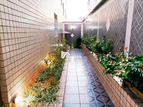 Apartamento com suite e 04 quartos no Caiçara