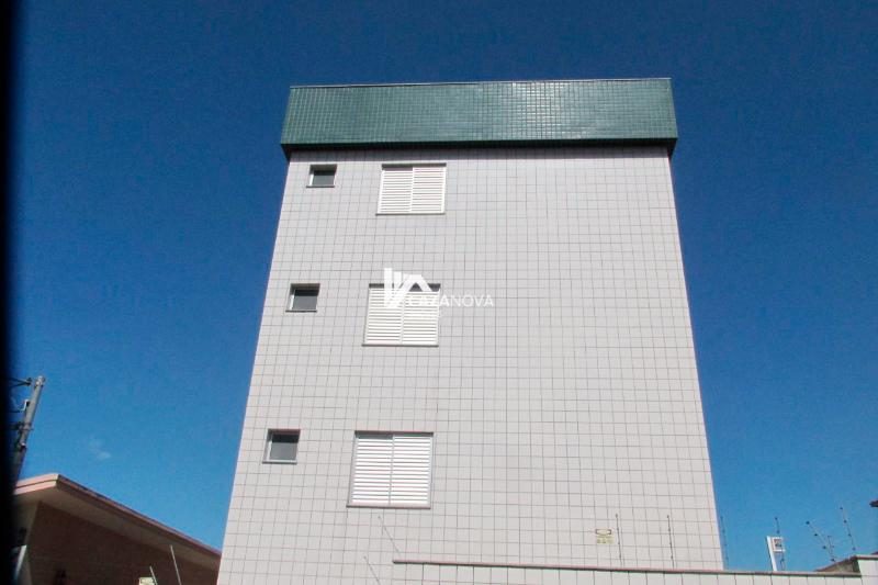 Excelente Apartamento de três quartos com uma suíte no Caiçara